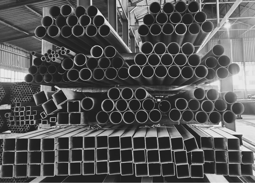 WhatsApp Image 2024-07-31 at 11.47.19_e182997e black